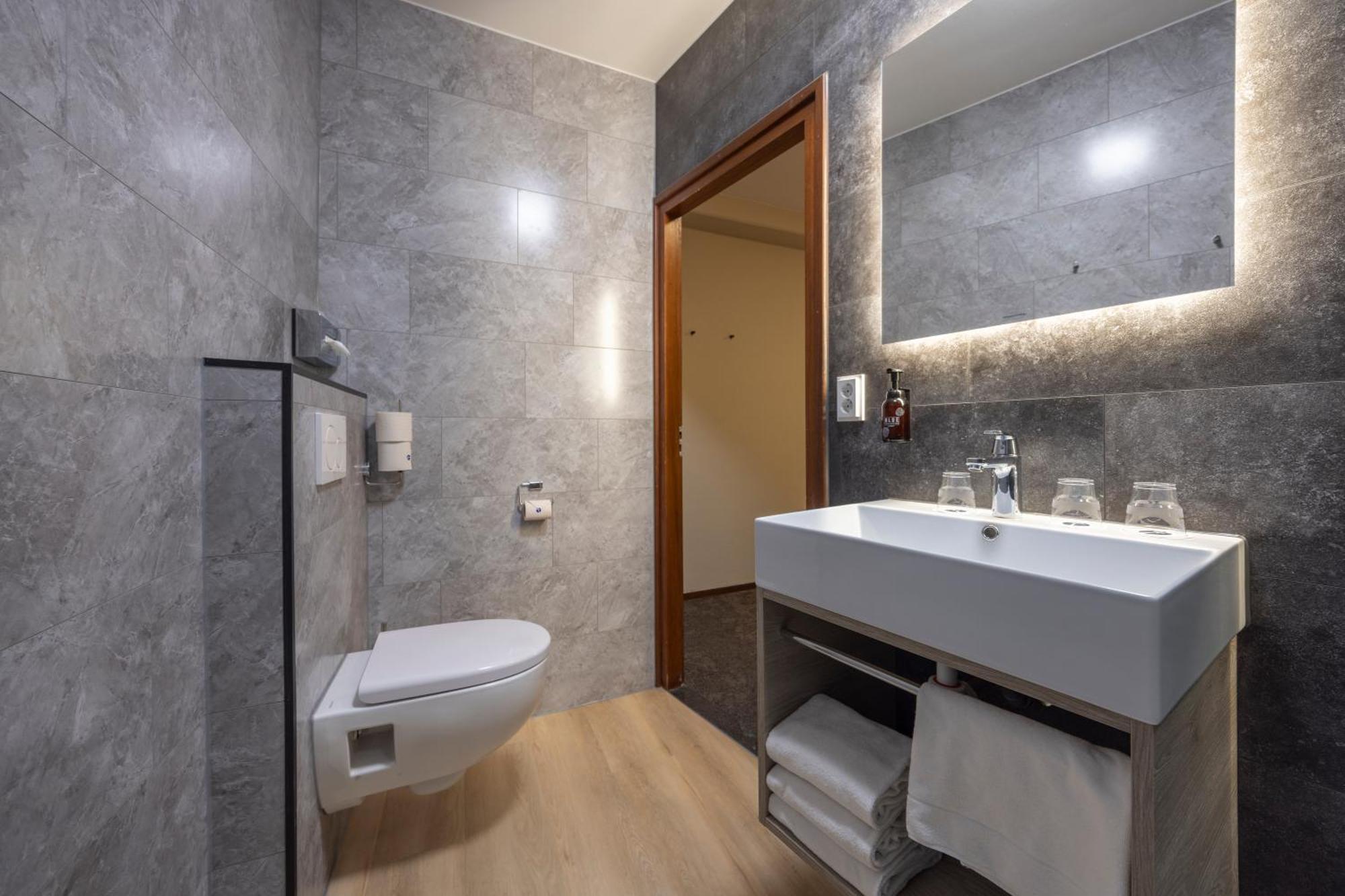 Fletcher Hotel Restaurant De Burghoeve Valkenburg aan de Geul Ngoại thất bức ảnh